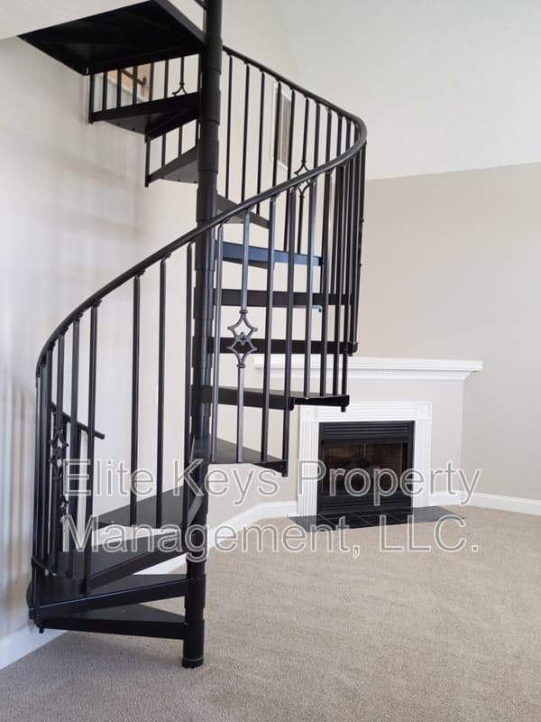 Augusta House: 814 11TH Street