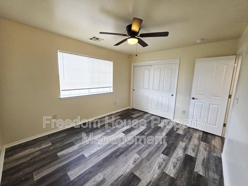 Pahrump House: 701 Mount Charleston Drive