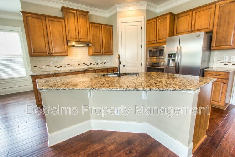 Thompson's Station House: 3125 Hazelton Drive