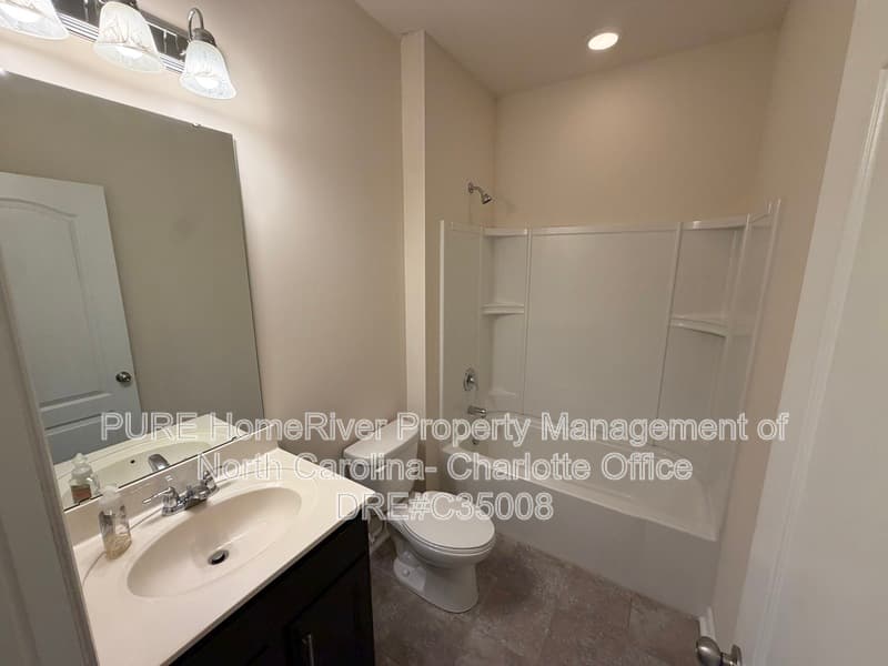 Mooresville House: 150 Farmers Folly Drive