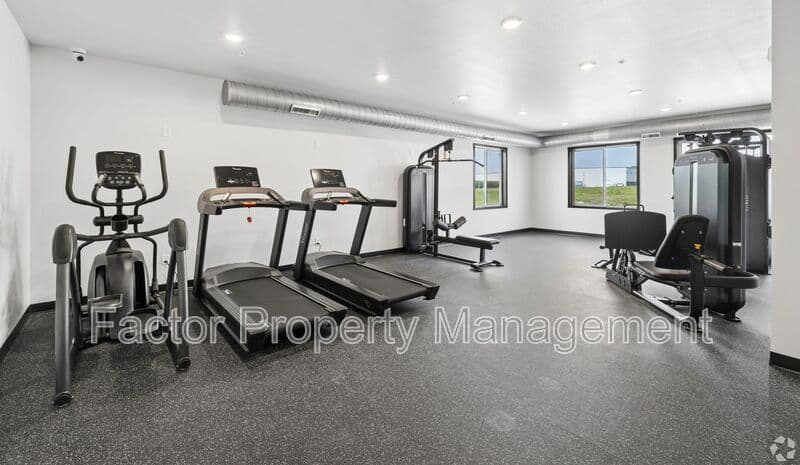 North Mankato Condo: 2090 Carlson Dr.