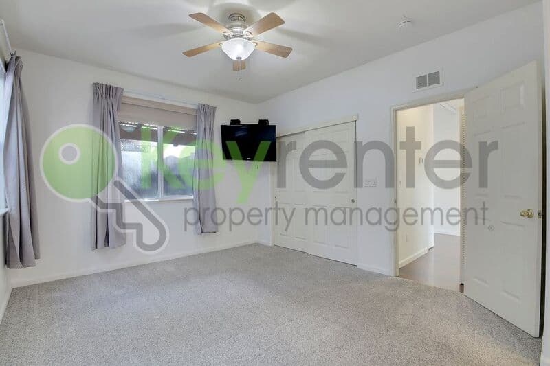 Roseville House: 1233 Manza Circle