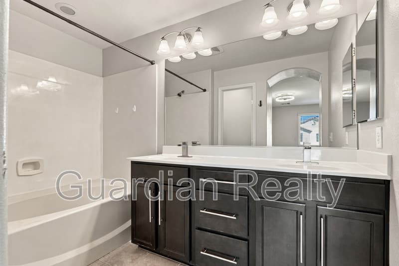 Las Vegas House: 5582 Grinding Rock Way