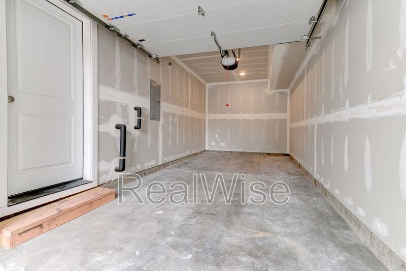 Aloha Townhome: 21367 SW Ortiz Ln