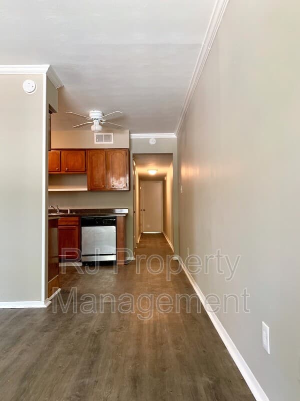 Memphis Condo: 2093 Jefferson Ave