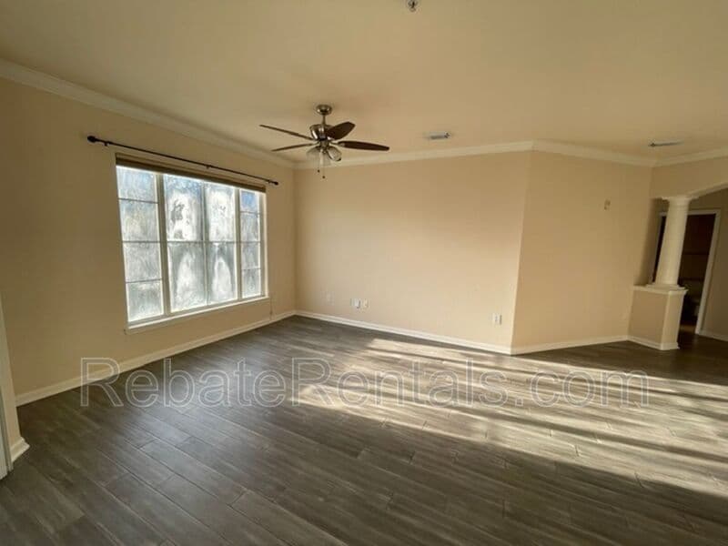 Jacksonville Condo: 8290 Gate Parkway W