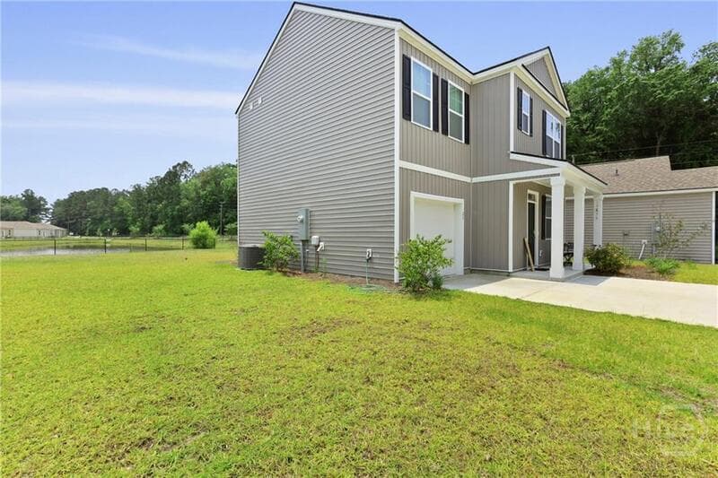 Hinesville House: 25 Hazy Lane