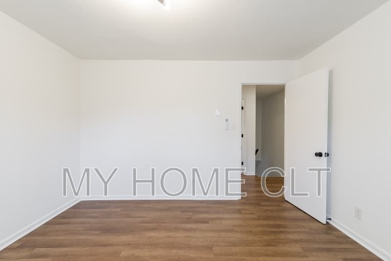 Charlotte Townhome: 929 Cantwell Street - 2