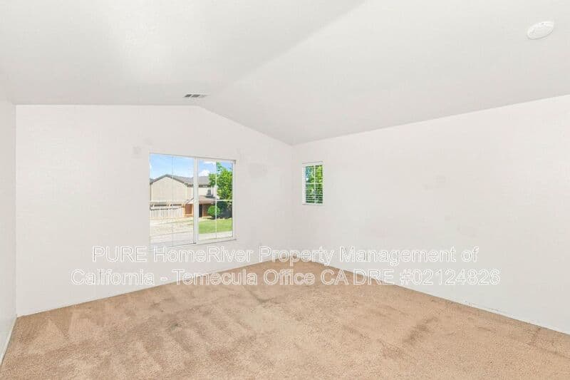 Murrieta House: 31931 Blanca Ct