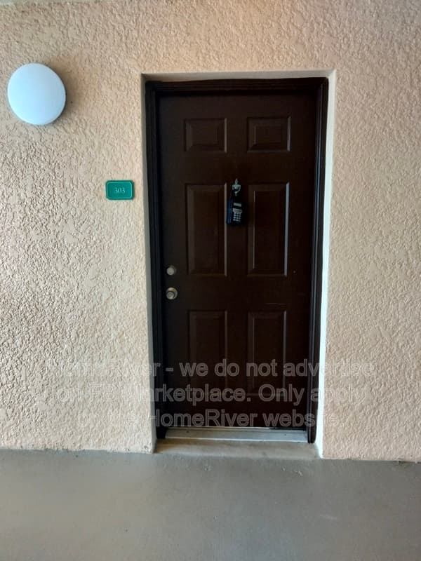 Port Saint Lucie House: 201 SW Palm Dr