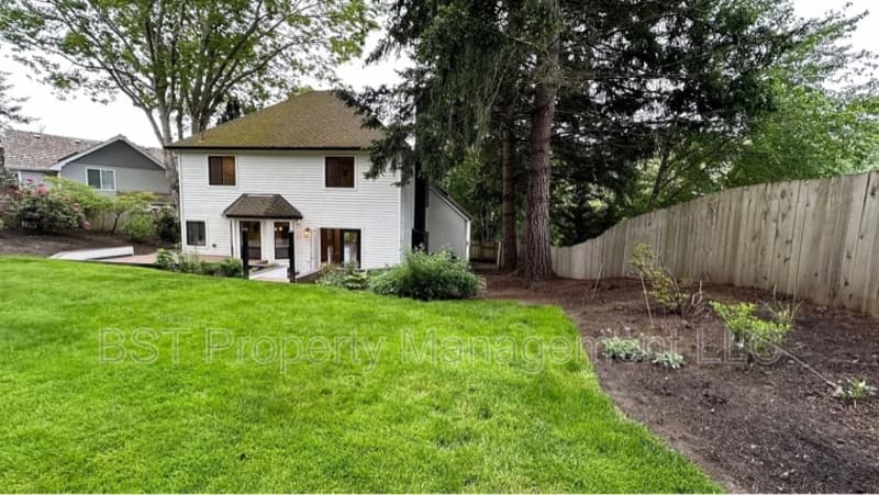 West Linn House: 25130 Rancho Lobo Court