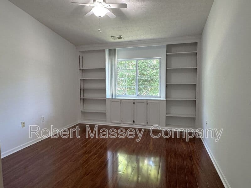 Louisville Condo: 5301 Pacer Lane