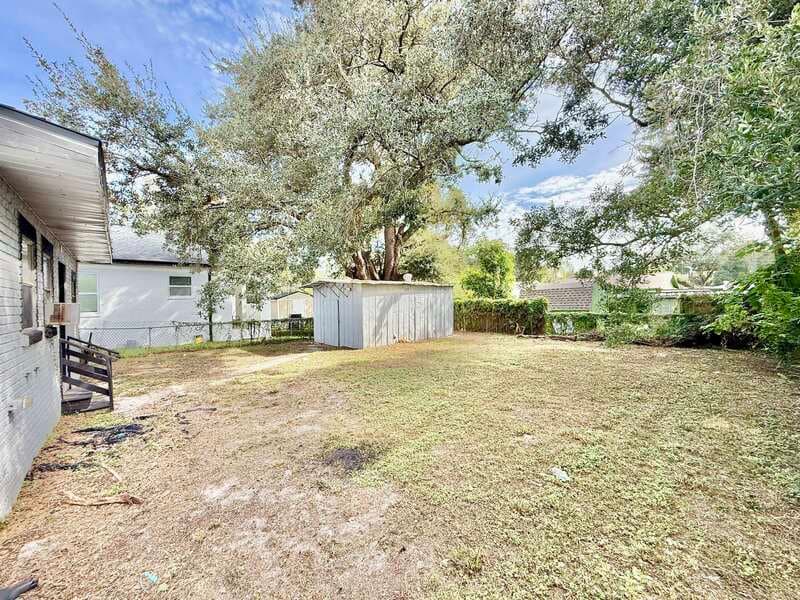 Tampa House: 8213 North Elmer Street