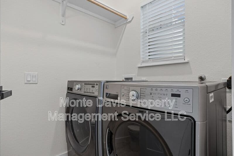 Austin Condo: 1802 Springdale Rd