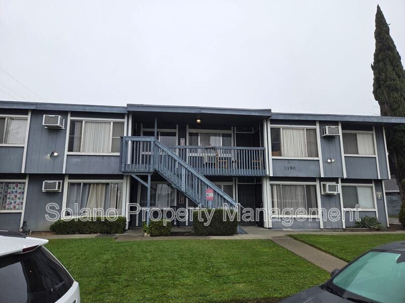Fairfield House: 1190 Dana Drive