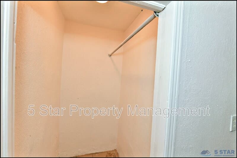 El Paso Condo: 1910A Olive Ave !!