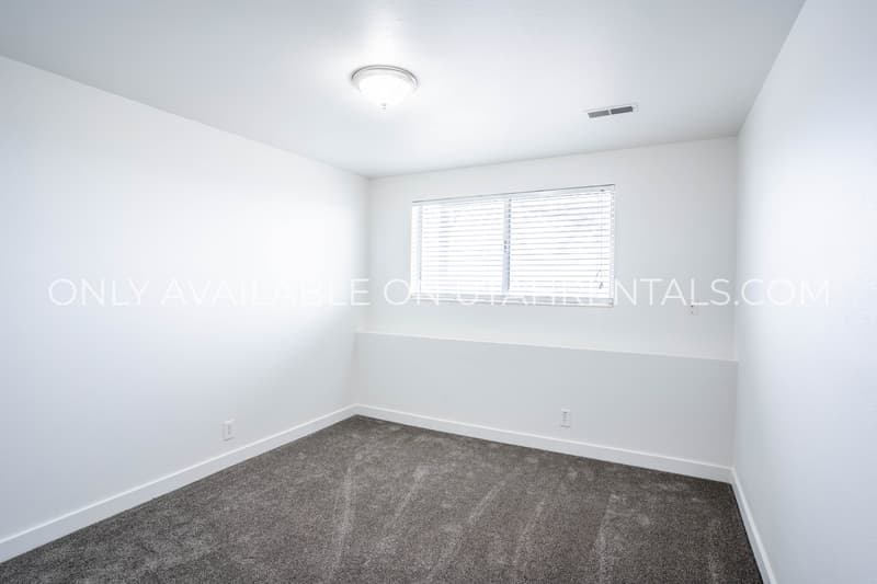 Provo Condo: 2090 S State St
