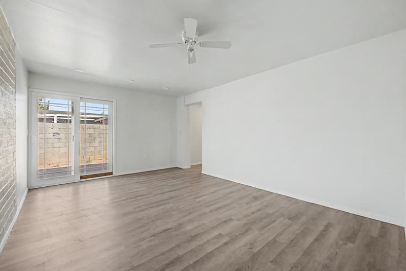 Tempe House: 2045 E ORANGE ST
