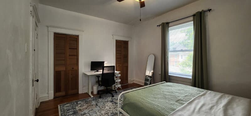 St. Louis Condo: 6009 Kingsbury Avenue