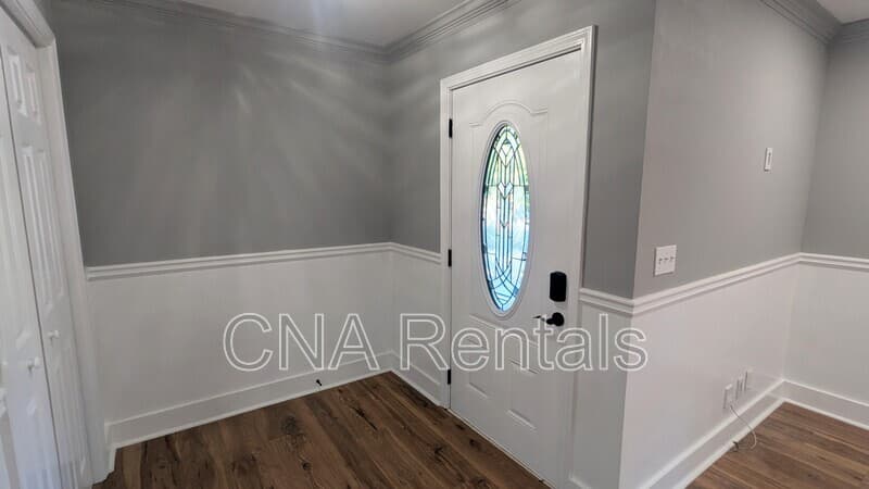 Smyrna House: 2042 Spring Rd SE