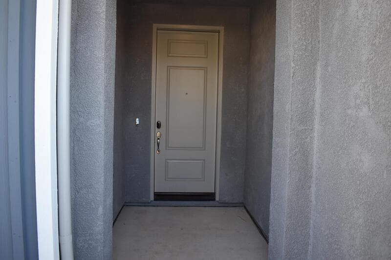 Madera House: 610 Wood Crest Avenue