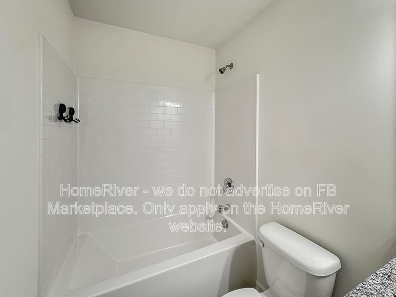 Camden House: 146 Carriagebrook Cir