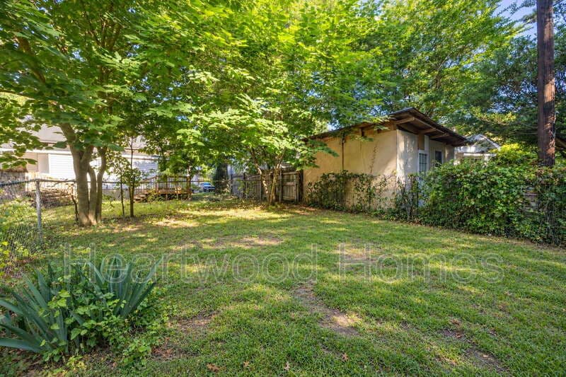 Columbia Condo: 119 Church Street