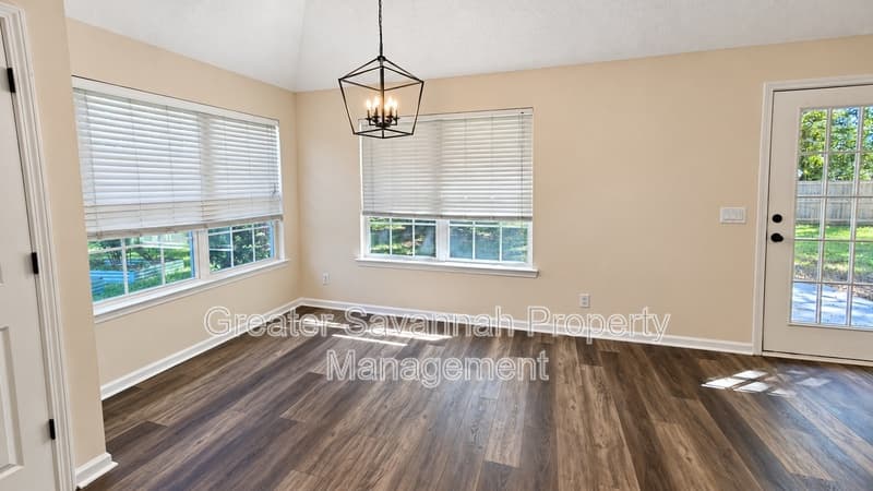 Pooler House: 12 Ashwood Court