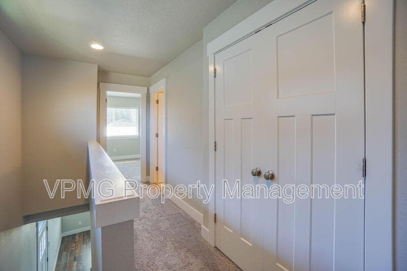 Battle Ground Townhome: 2932 Northwest 16th Street