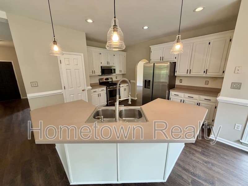 McDonough House: 175 Allie Drive