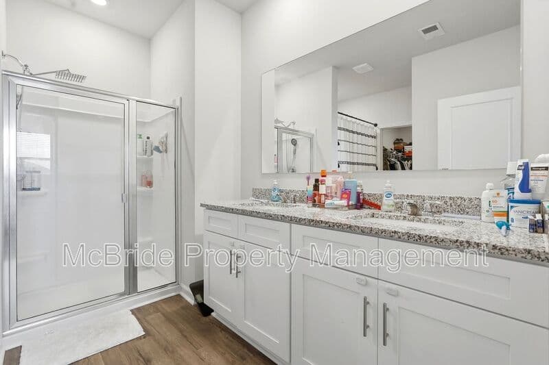 Grovetown House: 715 Hollis Ave