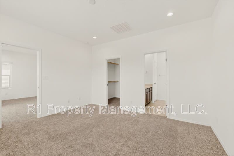 Rio Rancho House: 308 Prism Avenue Southwest