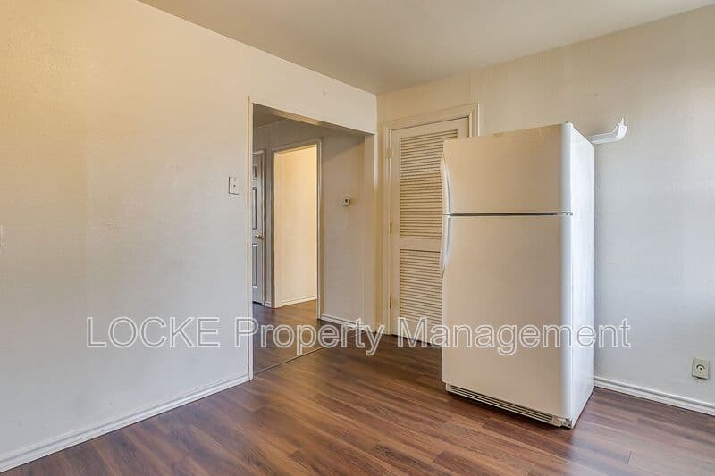 Fort Worth House: 3421 South University Drive