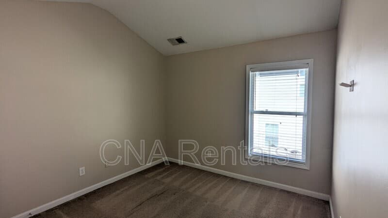 Kennesaw Townhome: 1747 Oakbrook Ln