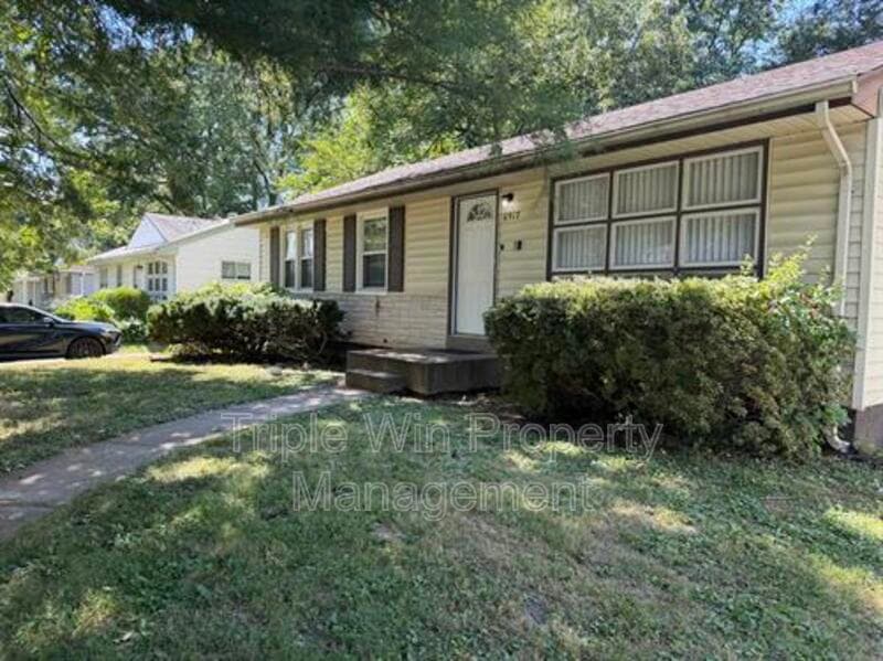HAZELWOOD House: 6917 BERKRIDGE CT
