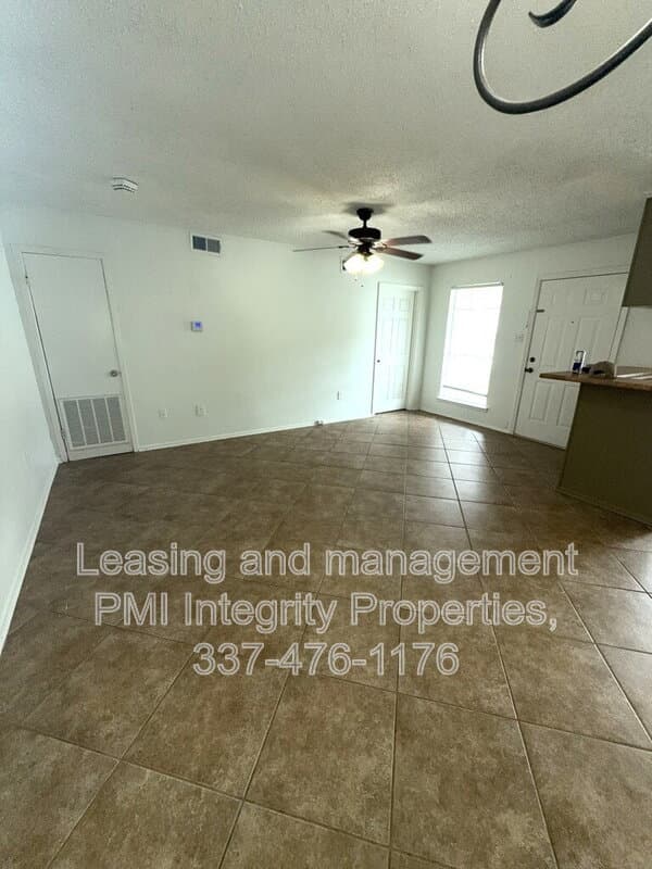 Baton Rouge Apartment: 7324 Menlo Drive