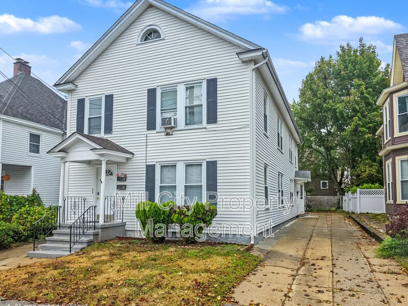 Manchester Condo: 324 Laurel Street - 1