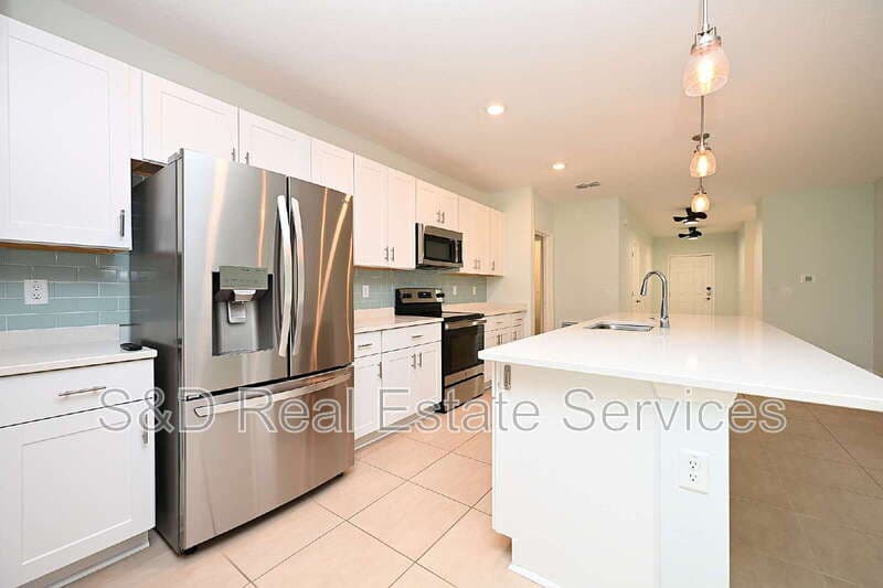 Lakeland House: 2028 Rosewood Cir