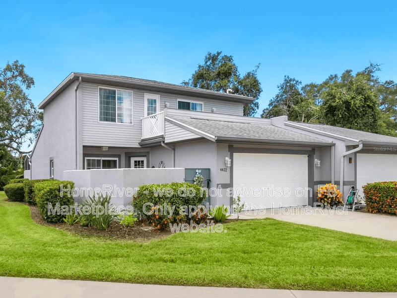 Sarasota Condo: 4422 Winston Ln S