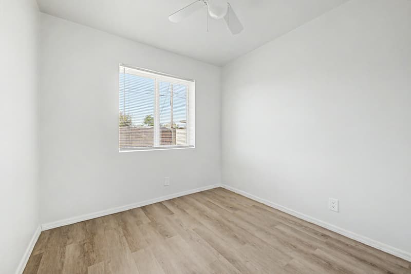 Tempe House: 2045 E ORANGE ST
