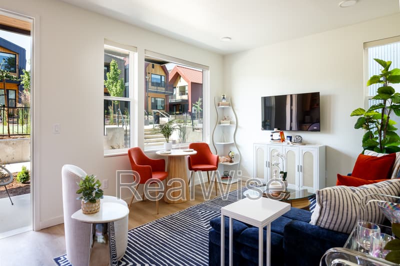 Ashland House: 174 Garfield St