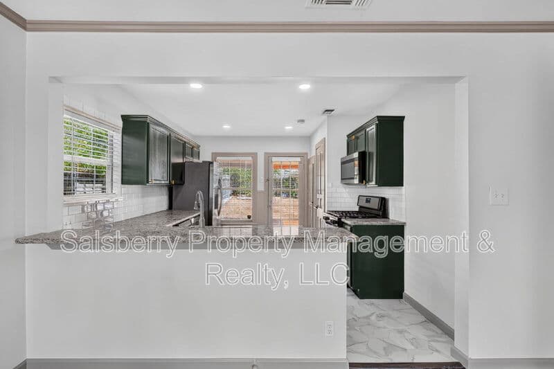 Fort Worth House: 3824 Collinwood Avenue