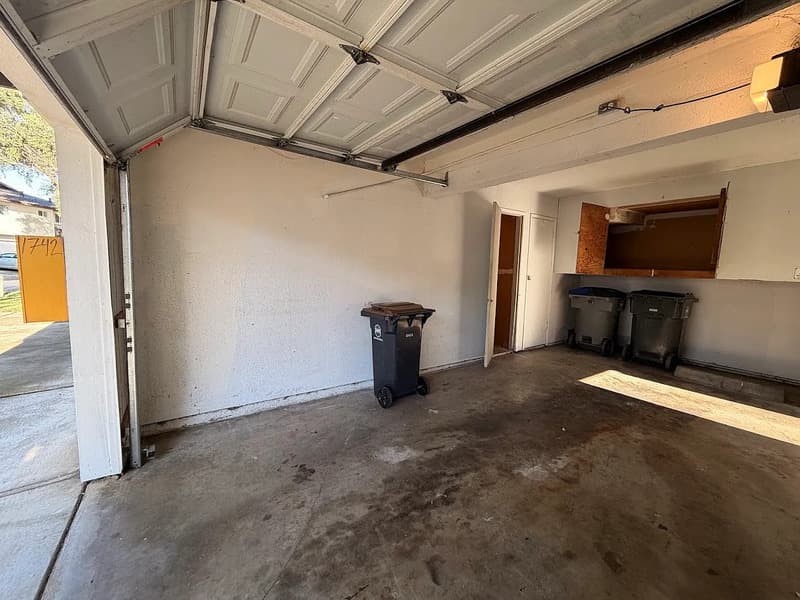 Davis Condo: 1742 Fremont Ct