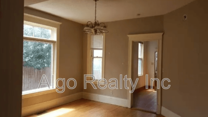 Minneapolis House: 3119 James Ave N