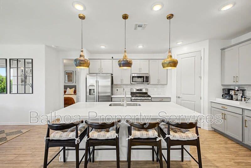 Queen Creek House: 22900 E Lords Way