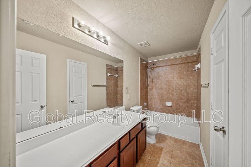 San Antonio House: 7234 Glen Ellen Bay