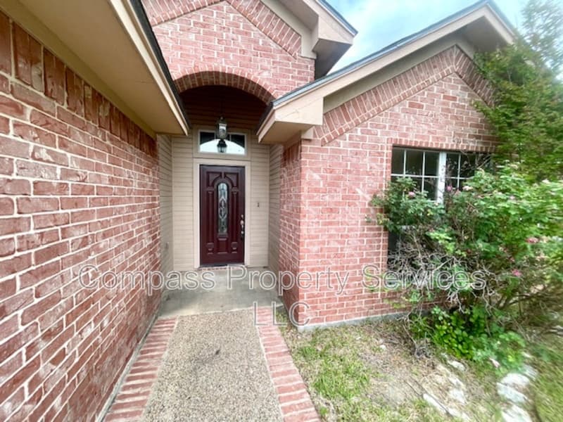Robinson House: 2924 Palomino Trail
