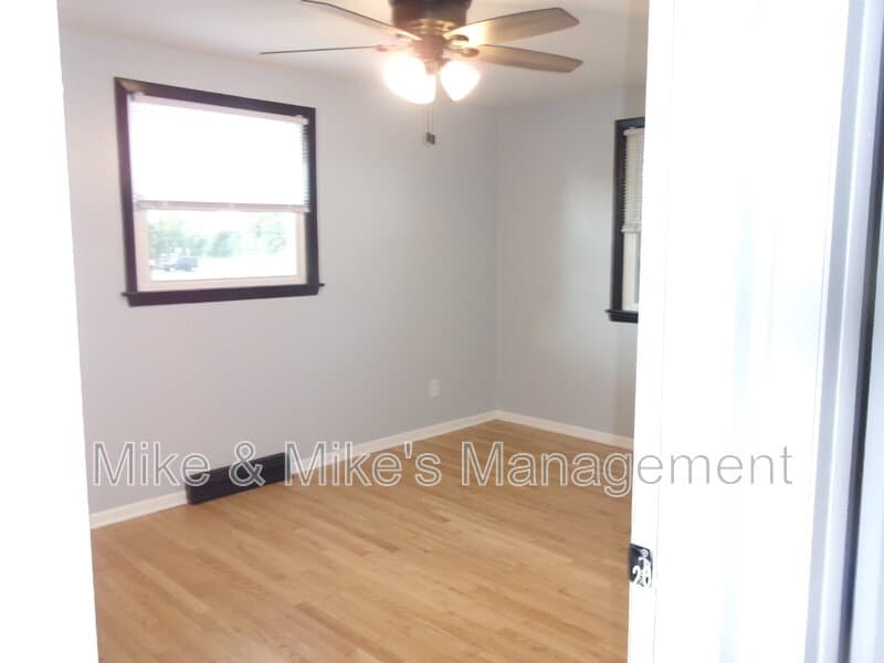 Milwaukee Condo: 6400 North 73rd Street