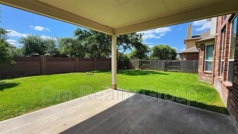 Sugar Land House: 2318 Nashmor Drive,
