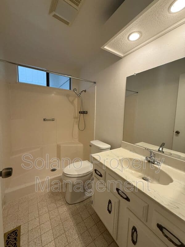Vacaville Condo: 110 Bryce Way